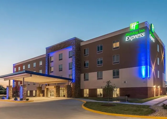 Express & - By Ihg Отель 3*